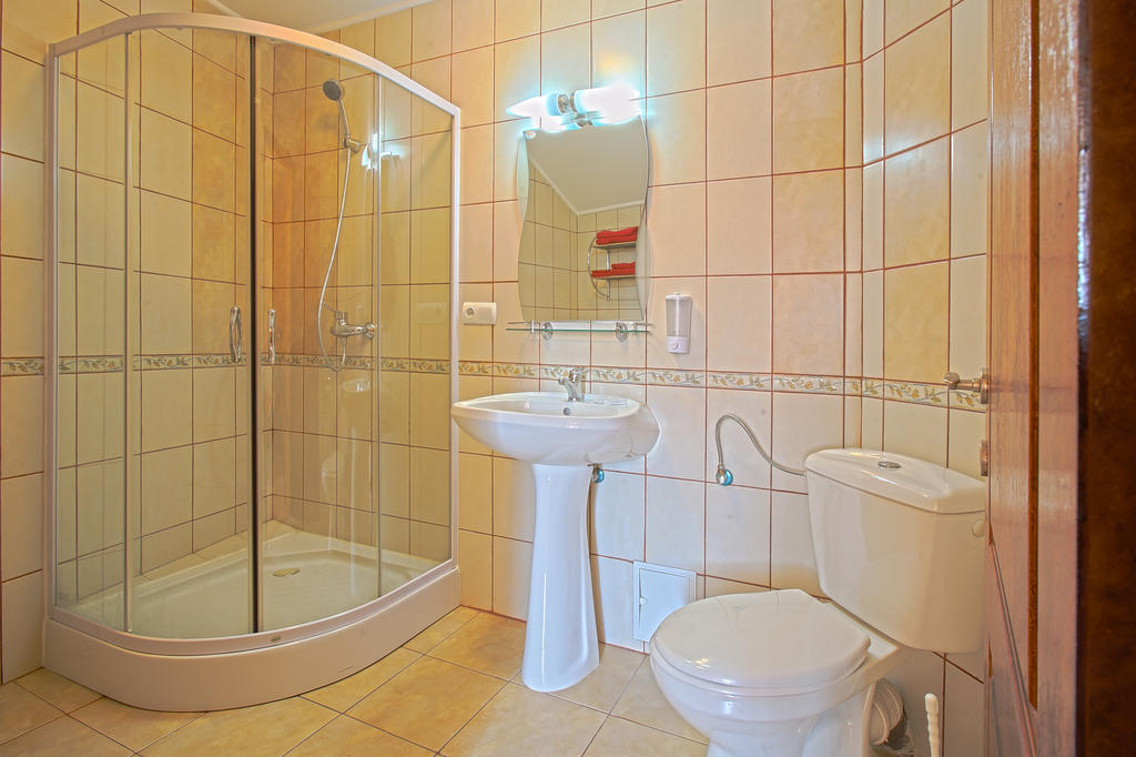 Готель Casa Preturii Tirgu Lapus Номер фото